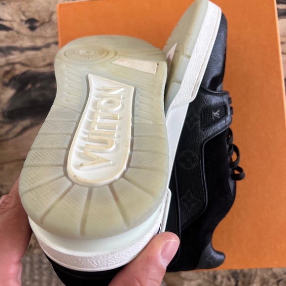 Size 8- Louis Vuitton LV Trainer Black - 1A8PUA - Picture 6 of 9